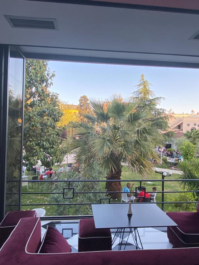 Garden Boutique Hotel 엘바산 외부 사진