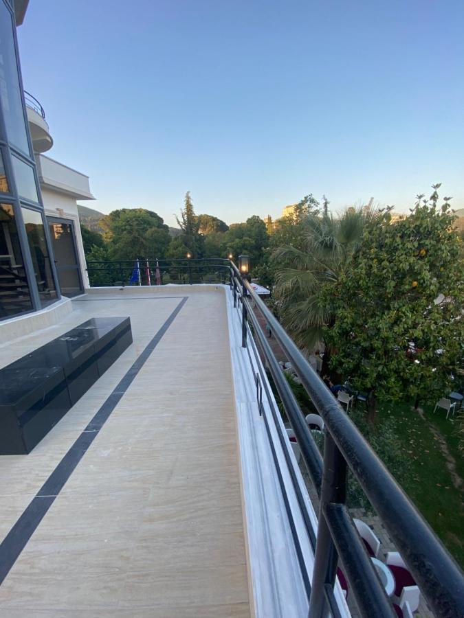 Garden Boutique Hotel 엘바산 외부 사진