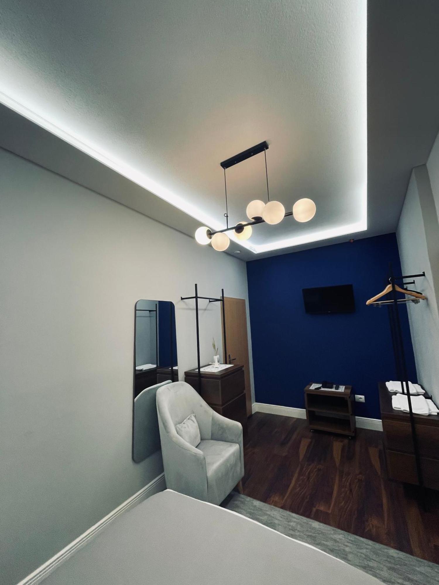 Garden Boutique Hotel 엘바산 외부 사진