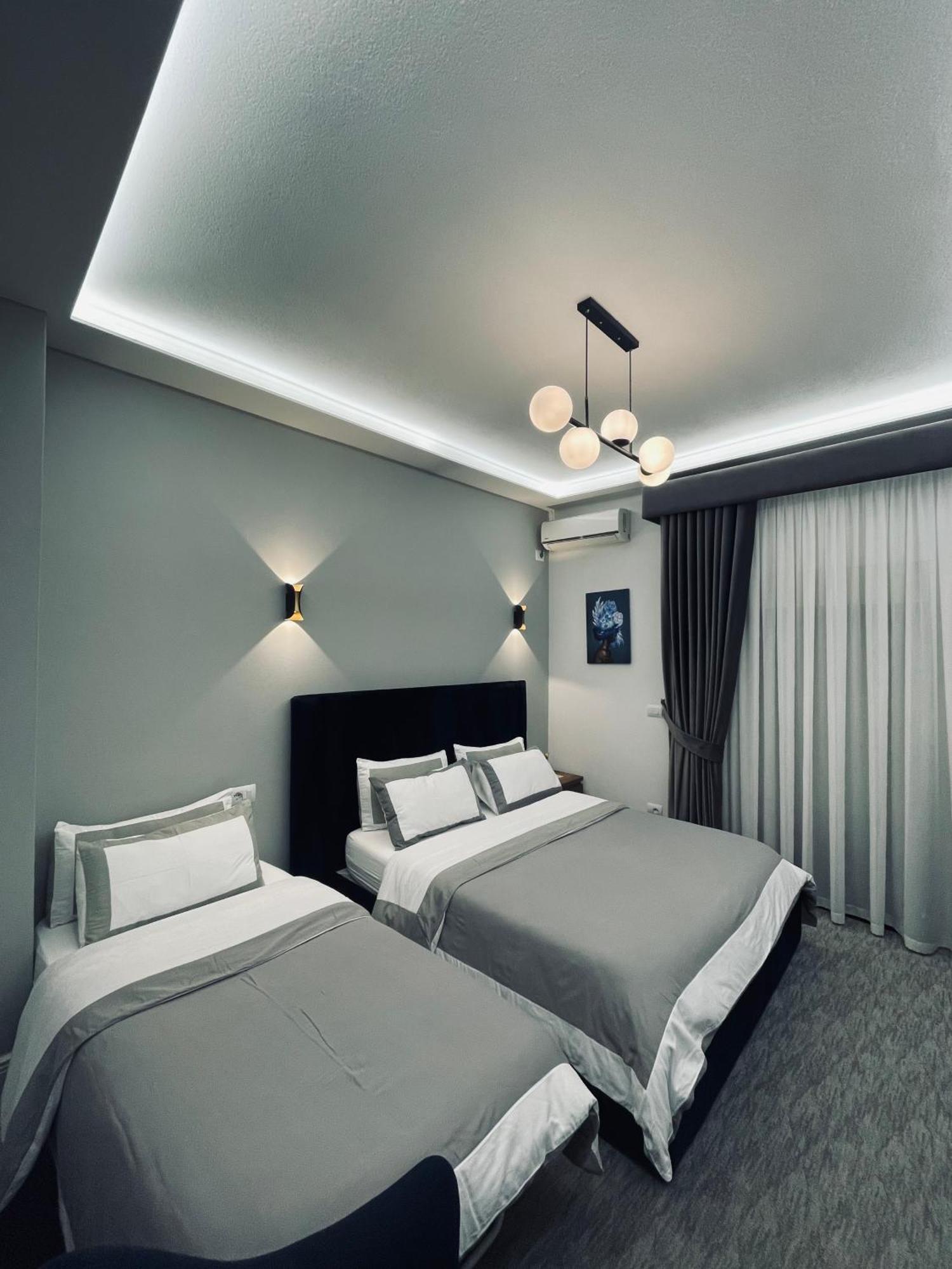 Garden Boutique Hotel 엘바산 외부 사진