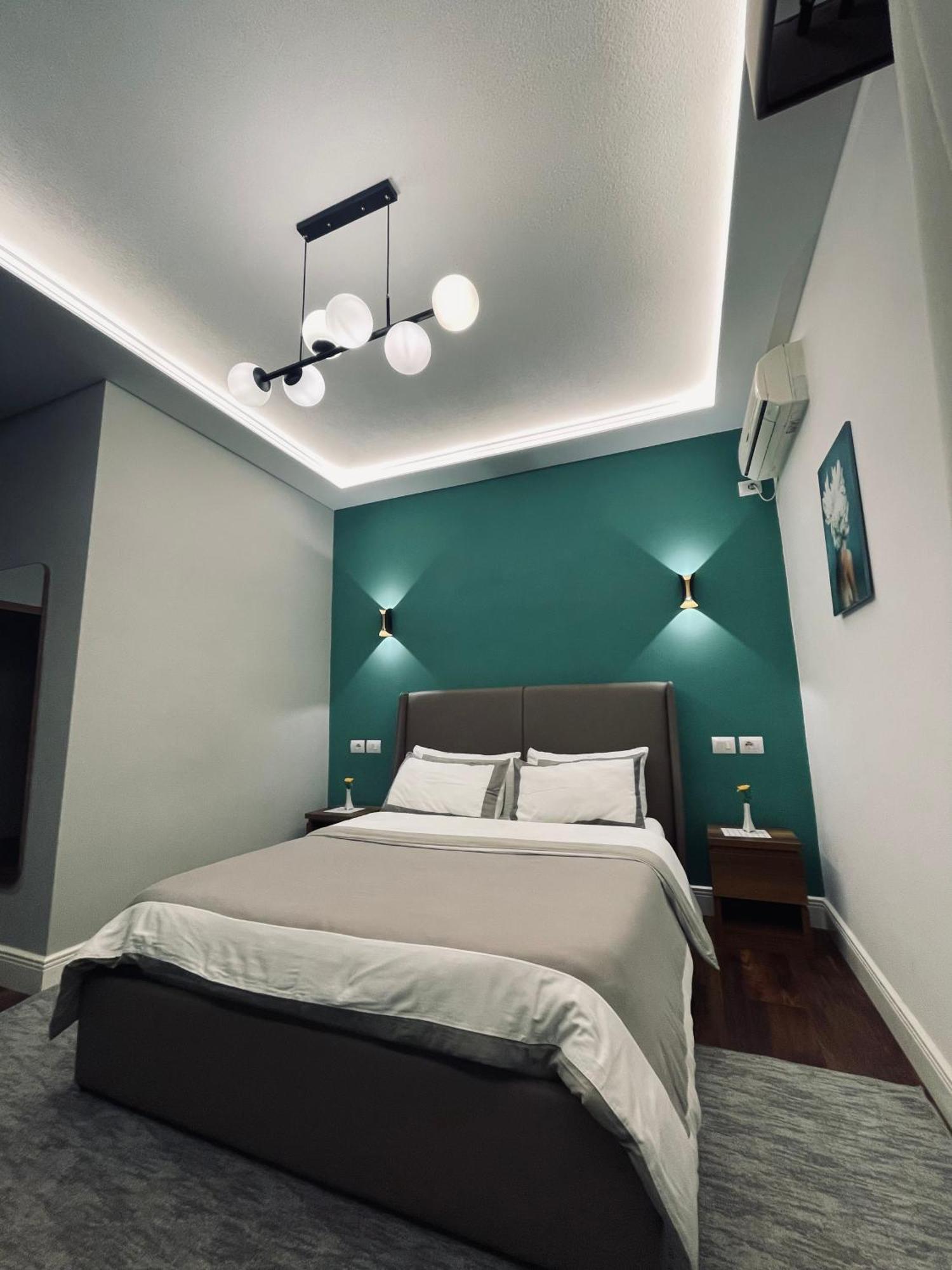 Garden Boutique Hotel 엘바산 외부 사진