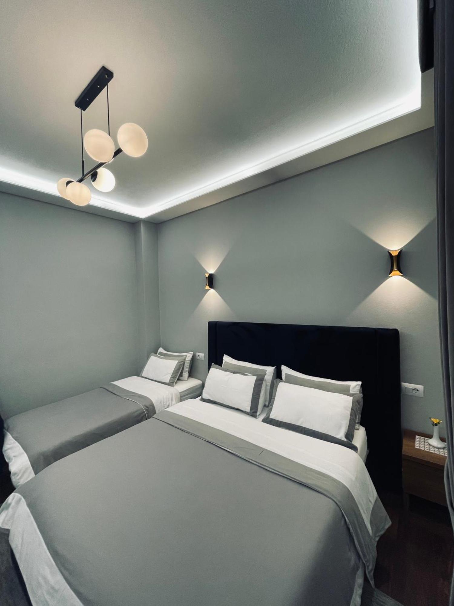 Garden Boutique Hotel 엘바산 외부 사진